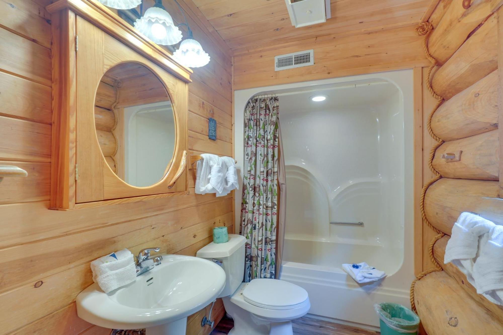 Gatlinburg Cabin With Hot Tub About 11 Miles To Downtown 外观 照片