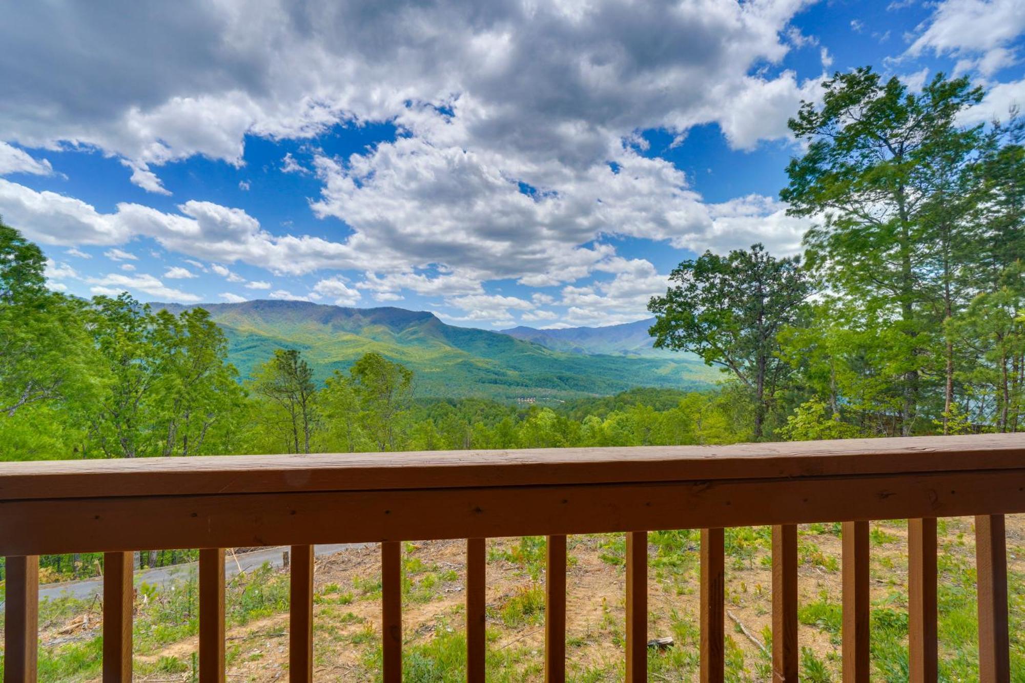 Gatlinburg Cabin With Hot Tub About 11 Miles To Downtown 外观 照片